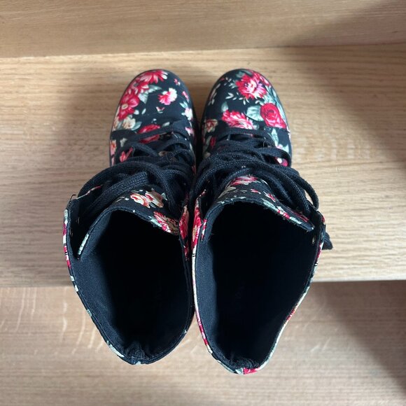Wild Diva Lounge Floral Ankle Heel Boots Size 8.5 - Picture 6 of 9
